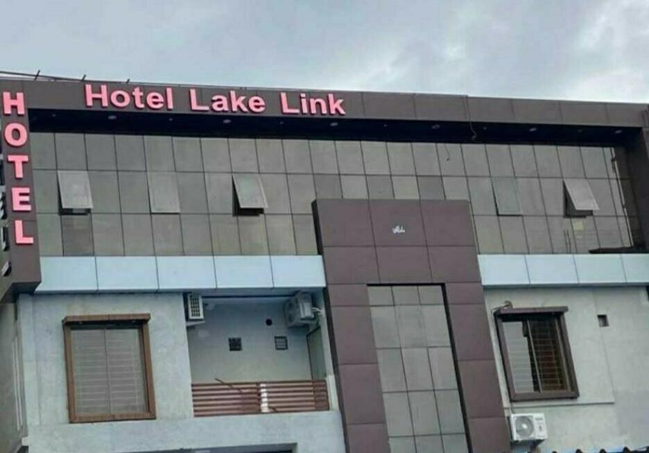 Hotel O Lake Link Bhopal Buitenkant foto
