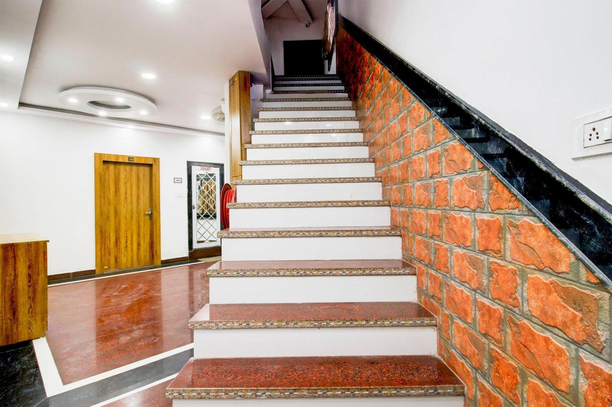 Hotel O Lake Link Bhopal Buitenkant foto